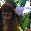 Гусеница накуривает Алису